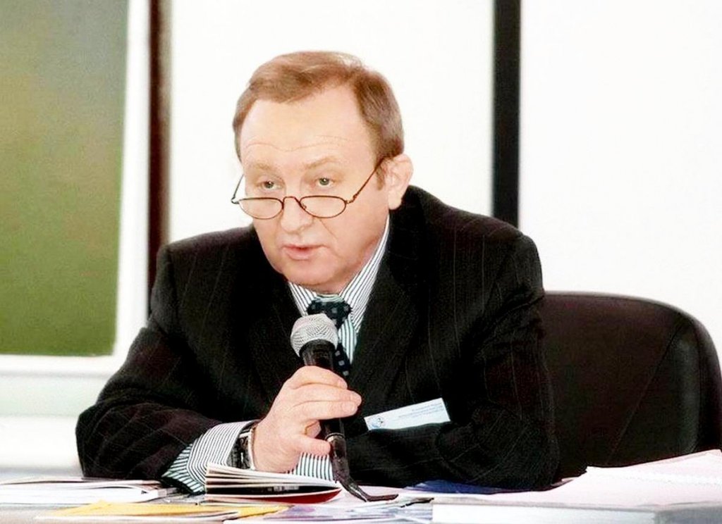 2. Владимир Лившиц.jpg